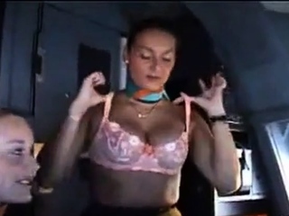 streap hotesse de l’air dans l’avion – F94