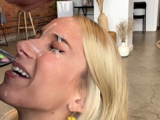 Close up MiLF getting it in the ass