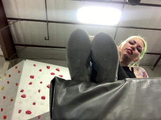 Close up MiLF getting it in the ass