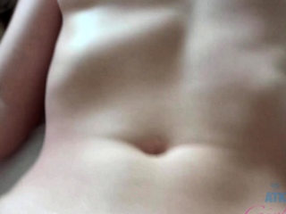 Amateur hands free close up blowjob